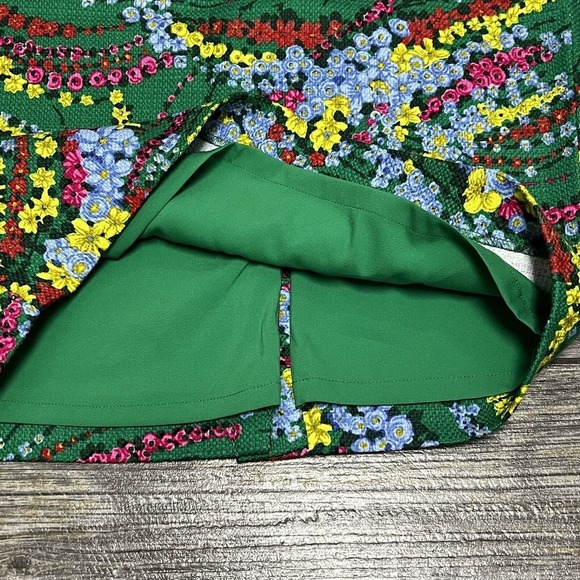 Talbots Green Floral Staight Pencil Skirt Size 2 Woven 28 1/2 Waist Stretch - Picture 10 of 16